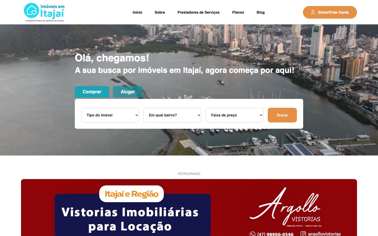 Site Imóveis em Itajaí no computador
